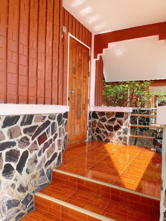 Bunraksa Resort 캄팽 펫 외부 사진